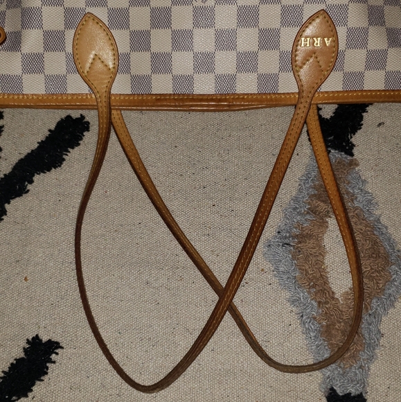 Louis Vuitton Neverfull MM - Picture 5 of 16